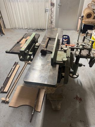 Sierra de mesa industrial