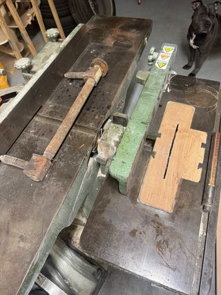 Sierra de mesa industrial