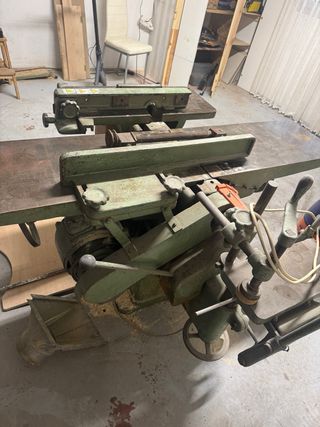 Sierra de mesa industrial