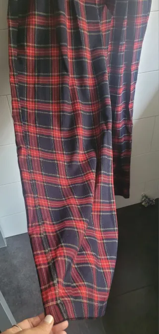 Pantalón cuadros pierna ancha T.38