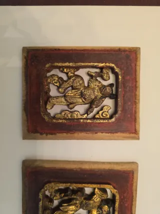 2 Quadri in Legno Intagliato Oro e Rosso