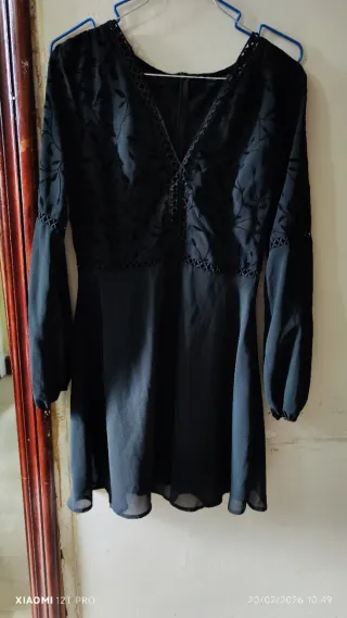 Vestido negro manga larga