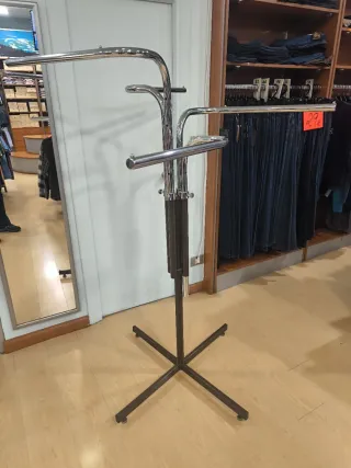 Perchero Metálico Tienda