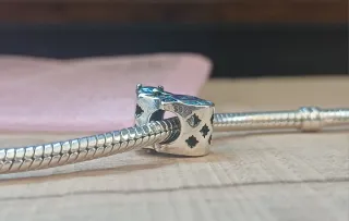 Charm | Mano de Fátima Ojo tonos azules