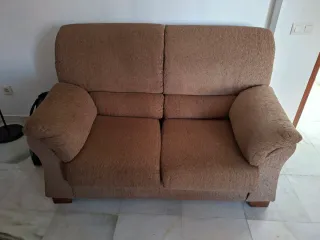 Regalo muebles y sofá