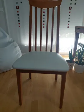 Sillas de salón madera y tela