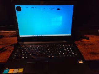 Portátil Lenovo 12GB RAM SSD 240GB