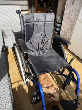 Silla de ruedas plegable