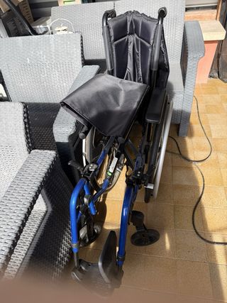 Silla de ruedas plegable