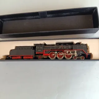 N locomotora analógica TRIX