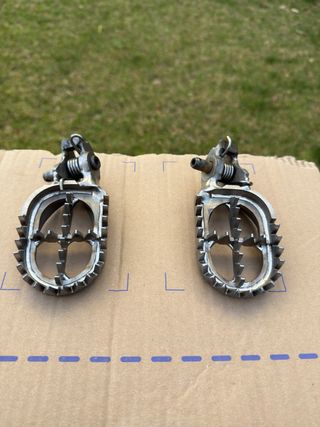 Estribos Titânio Husqvarna TPI