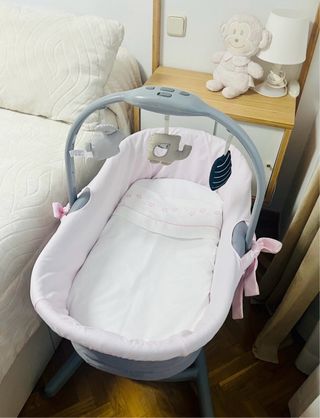 MiniCuna bebé marca chicco hug 4 en 1. Evolutivo.