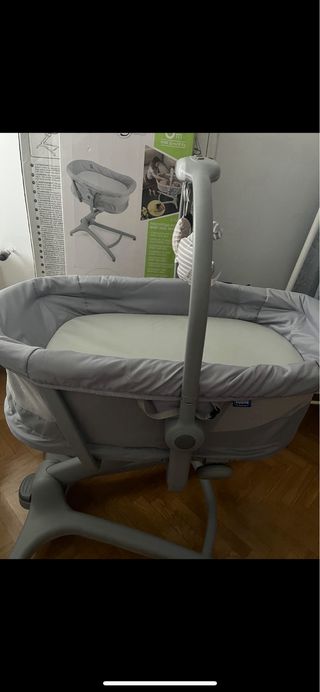 MiniCuna bebé marca chicco hug 4 en 1. Evolutivo.