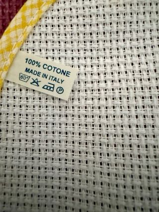 Bavaglino neonato da ricamare