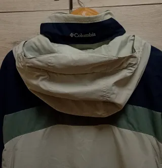Abrigo Columbia .