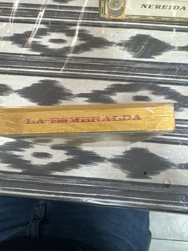 Caja Puros La Esmeralda Especial 10
