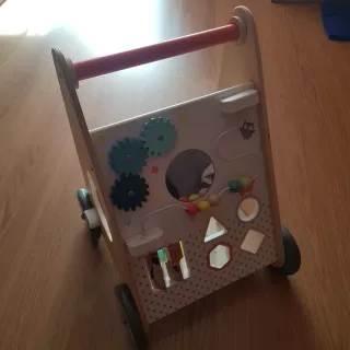 Andador correpasillos madera bebé