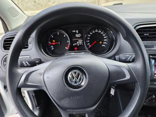 Volkswagen Polo 2015