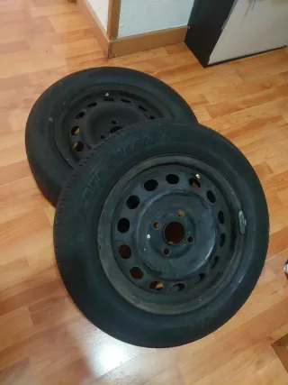 Neumáticos y llantas de chapa