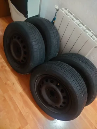 Neumáticos y llantas de chapa