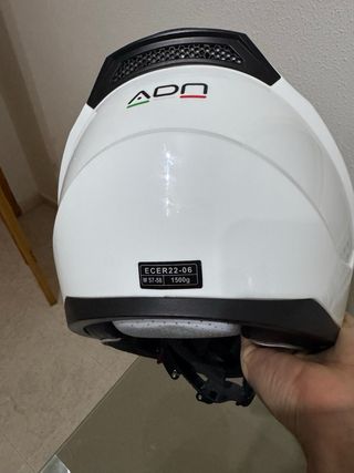 Casco de moto blanco integral