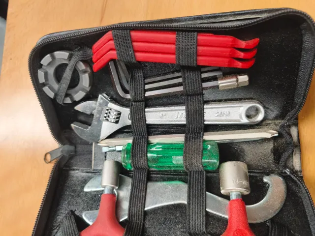 Kit di strumenti per riparazione bicicletta