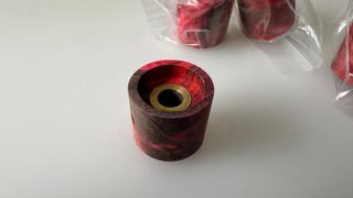 5 Knobs de Madera en Rojo 6 mm