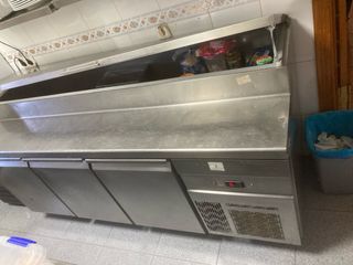 Mesa refrigerada para ensaladas