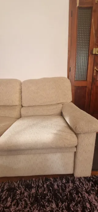 Sofá de tela beige 2 plazas