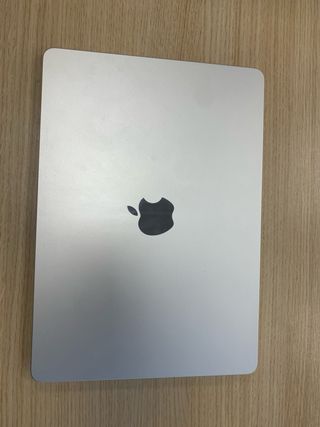 MacBook Air M2 13 8GB RAM 256GB SSD