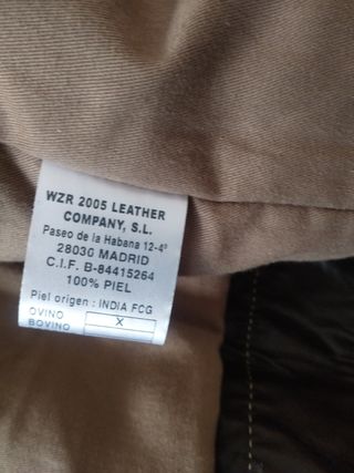 Chaqueta de cuero marrón