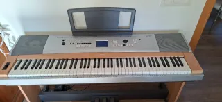 Piano Digital Yamaha DGX-630 Grand-Portable