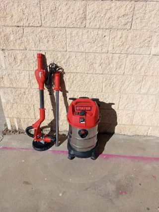 Lijadora y aspiradora profesional Stayer