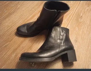 Calzado mujer: Botas, Sandalias y Zapatillas