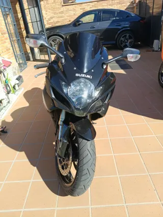 Suzuki GSXR600K7 Negra/Roja