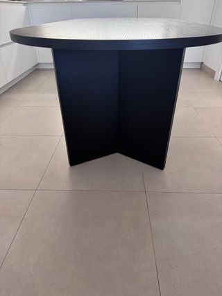 Mesa comedor roble ovalada negra