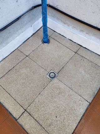 REPARACION DE PISCINAS POLIÉSTER