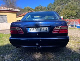 Mercedes-Benz Clase E 2002