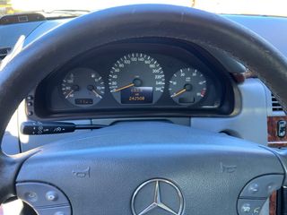 Mercedes-Benz Clase E 2002