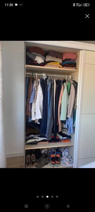 Armadio con porte scorrevoli