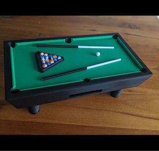Mini mesa de billar jugable