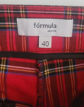 Pantalón cuadros rojo talla 40