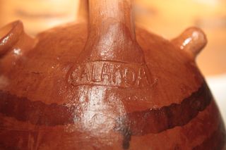 Jarra de cerámica rústica