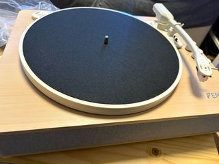 Tocadiscos Fenton Marrón y Gris