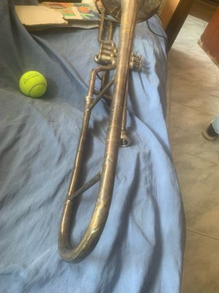 Trombon a pistones  Couesnon Paris en Do
