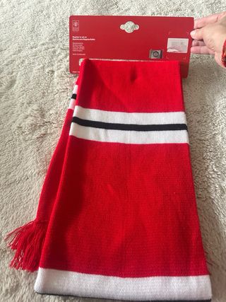 Bufanda Manchester United 1997. Cargador de regalo