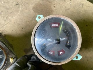 Quadrante/Velocímetro Toyota Corona RT84 |USADO