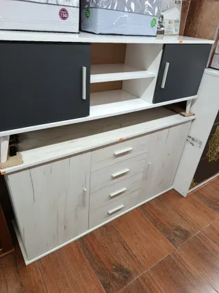 Aparador en color artico y madera