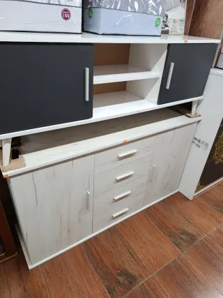 Aparador en color artico y madera