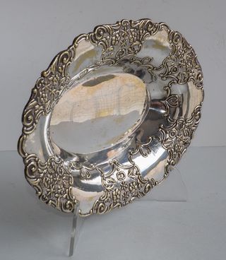 Bandeja ovalada antigua plateada